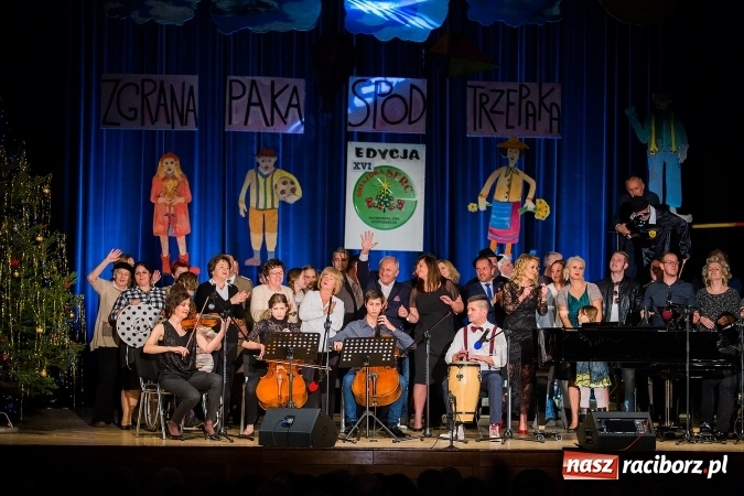 Zdjęcie w galerii na portalu naszraciborz.pl: Zgrana paka spod trzepaka - XVI Gwiazdka Serc za nami FOTOREPORTAŻ wiadomości z regionu