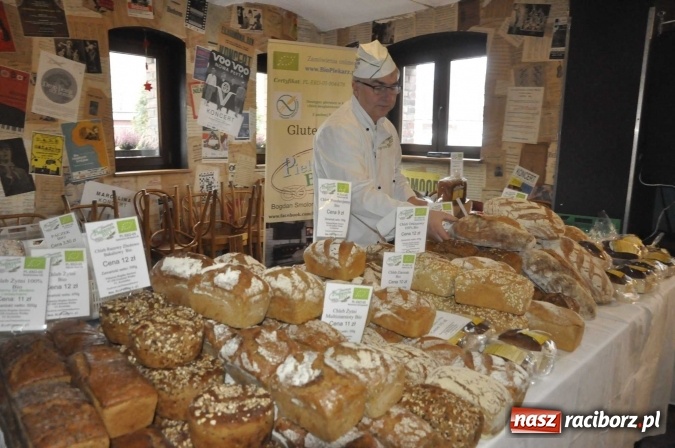 Zdjęcie w galerii na portalu naszraciborz.pl: Nie wyborcza, ale najprawdziwsza swojska, czyli BioBazar i kiełbasa radnego na Końcu Świata  wiadomości z regionu