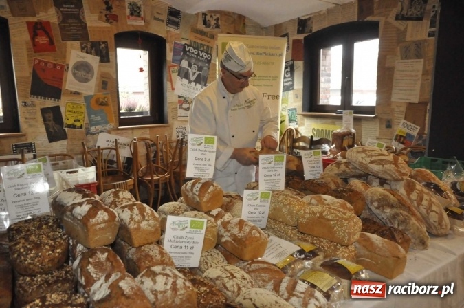 Zdjęcie w galerii na portalu naszraciborz.pl: Nie wyborcza, ale najprawdziwsza swojska, czyli BioBazar i kiełbasa radnego na Końcu Świata  wiadomości z regionu