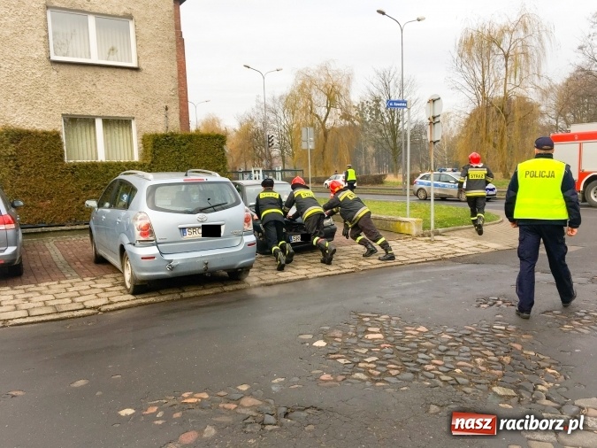 Zdjęcie w galerii na portalu naszraciborz.pl: Na Płoni na gazie, w Rudyszwałdzie bez prawa jazdy, na Odrostradzie nieostrożnie - wysyp zdarzeń na drogach Raciborszczyzny wiadomości z regionu