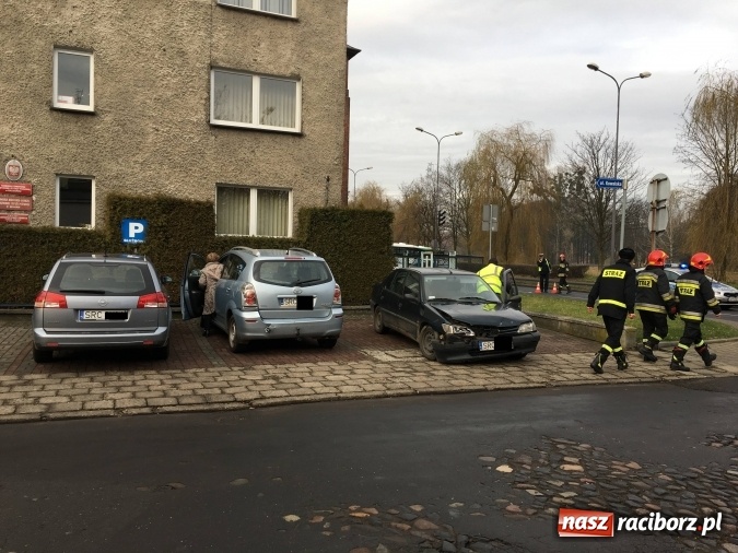 Zdjęcie w galerii na portalu naszraciborz.pl: Na Płoni na gazie, w Rudyszwałdzie bez prawa jazdy, na Odrostradzie nieostrożnie - wysyp zdarzeń na drogach Raciborszczyzny wiadomości z regionu