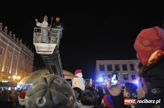 Zdjęcie w galerii na portalu naszraciborz.pl: Strażacy zapraszają na dorocznego św. Mikołaja  wiadomości z regionu