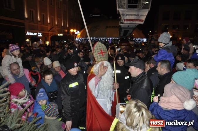 Zdjęcie w galerii na portalu naszraciborz.pl: Strażacy zapraszają na dorocznego św. Mikołaja  wiadomości z regionu