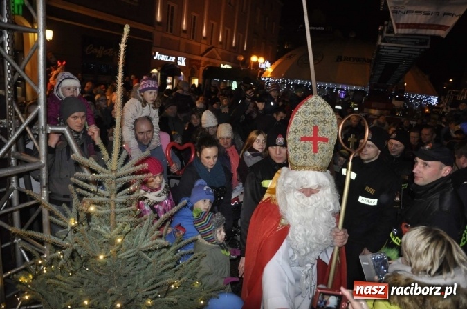 Zdjęcie w galerii na portalu naszraciborz.pl: Strażacy zapraszają na dorocznego św. Mikołaja  wiadomości z regionu