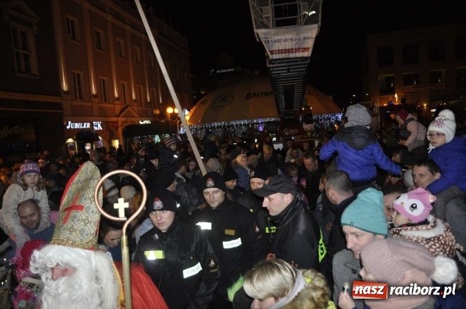 Zdjęcie w galerii na portalu naszraciborz.pl: Strażacy zapraszają na dorocznego św. Mikołaja  wiadomości z regionu