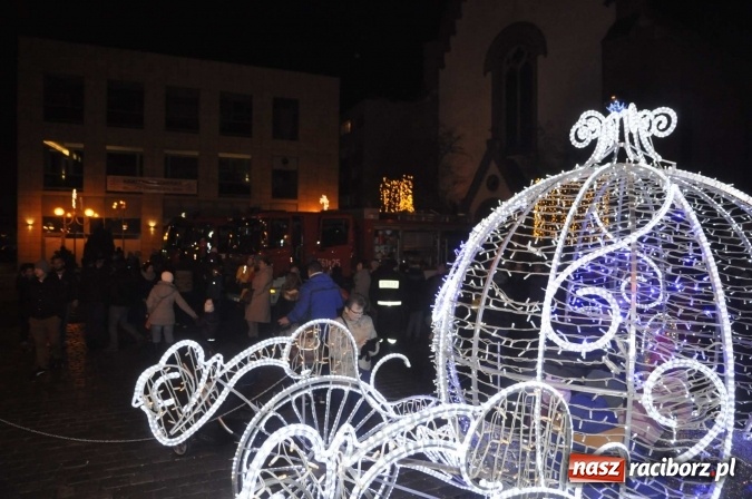 Zdjęcie w galerii na portalu naszraciborz.pl: Strażacy zapraszają na dorocznego św. Mikołaja  wiadomości z regionu