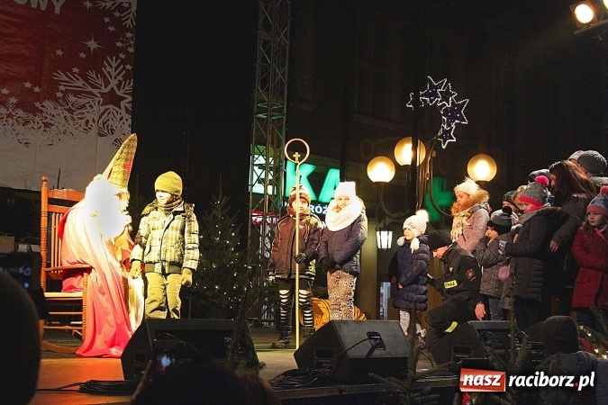Zdjęcie w galerii na portalu naszraciborz.pl: Strażacy zapraszają na dorocznego św. Mikołaja  wiadomości z regionu