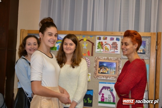 Zdjęcie w galerii na portalu naszraciborz.pl: Takiej wystawy jeszcze nie było. 410 szopek pokazano w Roszkowie wiadomości z regionu