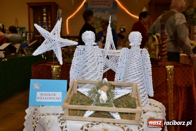 Zdjęcie w galerii na portalu naszraciborz.pl: Takiej wystawy jeszcze nie było. 410 szopek pokazano w Roszkowie wiadomości z regionu