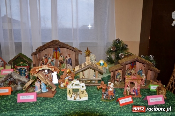 Zdjęcie w galerii na portalu naszraciborz.pl: Takiej wystawy jeszcze nie było. 410 szopek pokazano w Roszkowie wiadomości z regionu