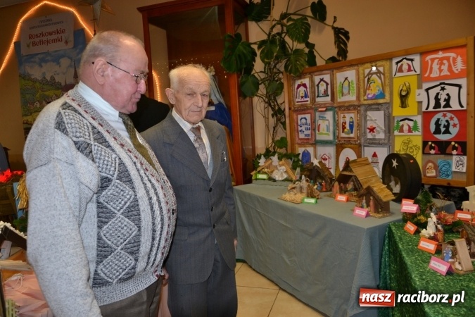 Zdjęcie w galerii na portalu naszraciborz.pl: Takiej wystawy jeszcze nie było. 410 szopek pokazano w Roszkowie wiadomości z regionu