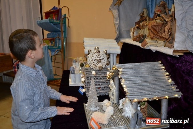 Zdjęcie w galerii na portalu naszraciborz.pl: Takiej wystawy jeszcze nie było. 410 szopek pokazano w Roszkowie wiadomości z regionu