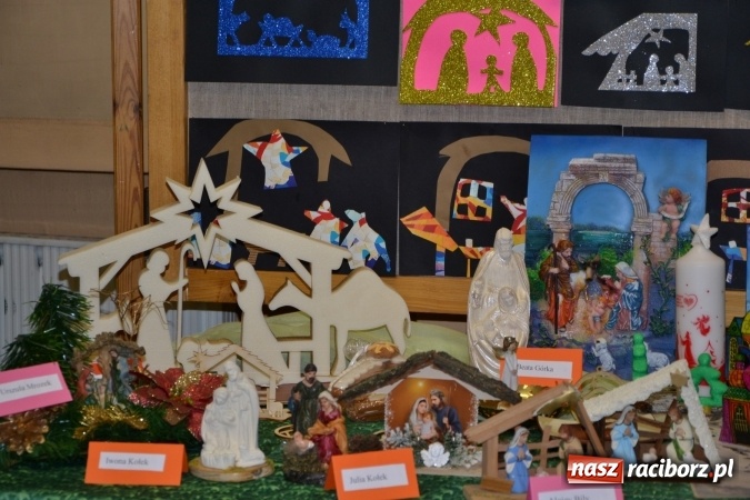 Zdjęcie w galerii na portalu naszraciborz.pl: Takiej wystawy jeszcze nie było. 410 szopek pokazano w Roszkowie wiadomości z regionu