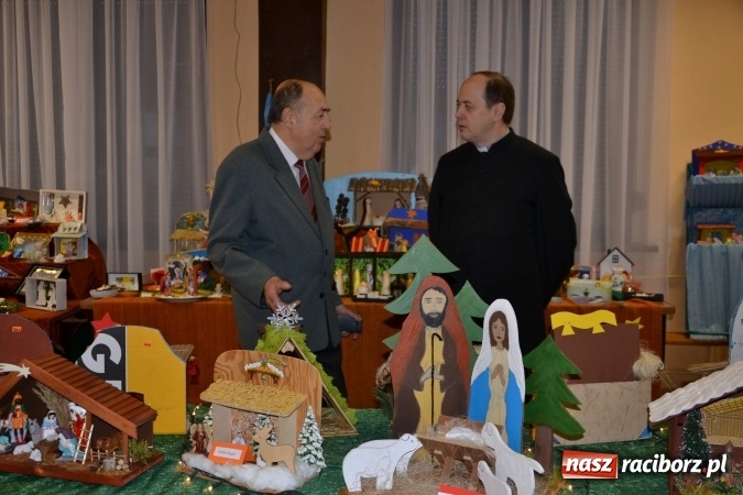 Zdjęcie w galerii na portalu naszraciborz.pl: Takiej wystawy jeszcze nie było. 410 szopek pokazano w Roszkowie wiadomości z regionu