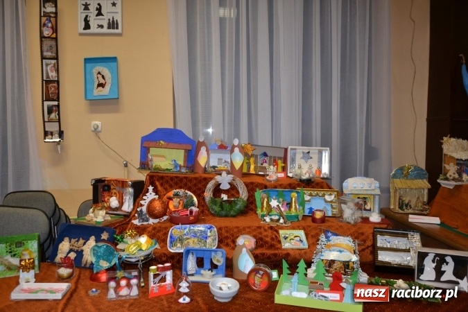 Zdjęcie w galerii na portalu naszraciborz.pl: Takiej wystawy jeszcze nie było. 410 szopek pokazano w Roszkowie wiadomości z regionu