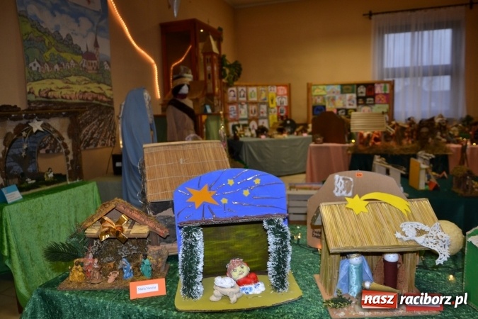 Zdjęcie w galerii na portalu naszraciborz.pl: Takiej wystawy jeszcze nie było. 410 szopek pokazano w Roszkowie wiadomości z regionu