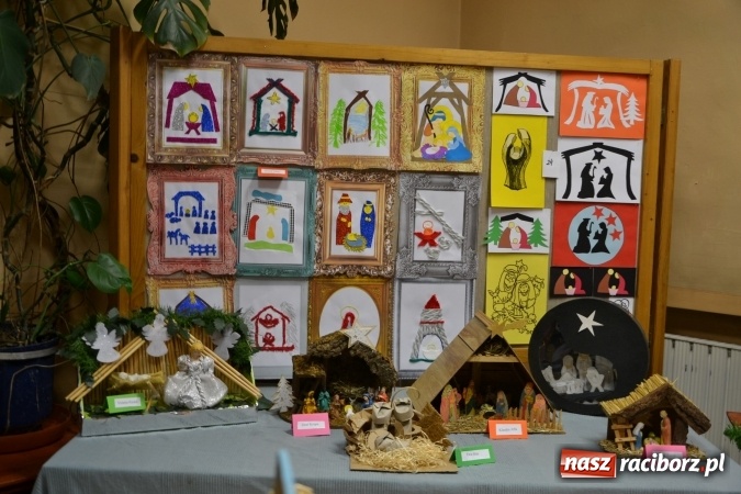 Zdjęcie w galerii na portalu naszraciborz.pl: Takiej wystawy jeszcze nie było. 410 szopek pokazano w Roszkowie wiadomości z regionu