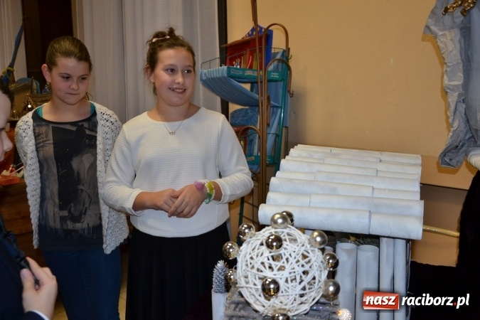 Zdjęcie w galerii na portalu naszraciborz.pl: Takiej wystawy jeszcze nie było. 410 szopek pokazano w Roszkowie wiadomości z regionu