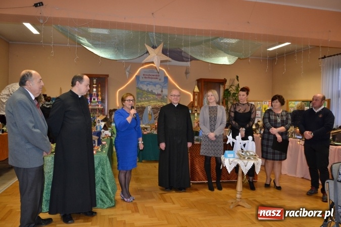 Zdjęcie w galerii na portalu naszraciborz.pl: Takiej wystawy jeszcze nie było. 410 szopek pokazano w Roszkowie wiadomości z regionu