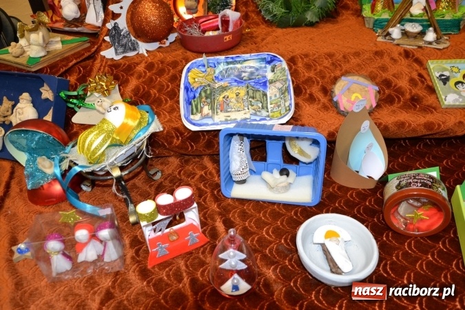 Zdjęcie w galerii na portalu naszraciborz.pl: Takiej wystawy jeszcze nie było. 410 szopek pokazano w Roszkowie wiadomości z regionu