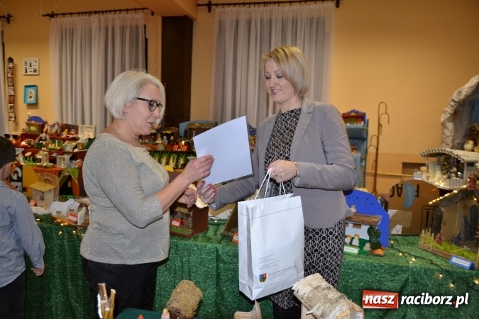 Zdjęcie w galerii na portalu naszraciborz.pl: Takiej wystawy jeszcze nie było. 410 szopek pokazano w Roszkowie wiadomości z regionu