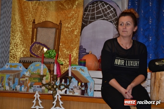 Zdjęcie w galerii na portalu naszraciborz.pl: Takiej wystawy jeszcze nie było. 410 szopek pokazano w Roszkowie wiadomości z regionu