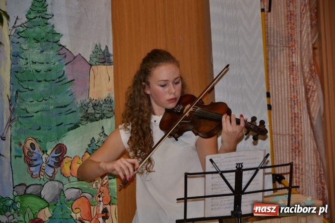 Zdjęcie w galerii na portalu naszraciborz.pl: Takiej wystawy jeszcze nie było. 410 szopek pokazano w Roszkowie wiadomości z regionu