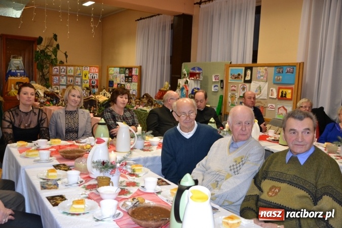 Zdjęcie w galerii na portalu naszraciborz.pl: Takiej wystawy jeszcze nie było. 410 szopek pokazano w Roszkowie wiadomości z regionu