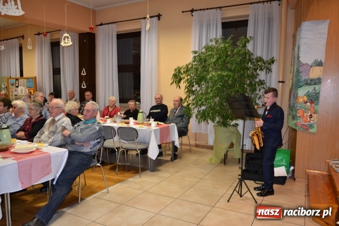 Zdjęcie w galerii na portalu naszraciborz.pl: Takiej wystawy jeszcze nie było. 410 szopek pokazano w Roszkowie wiadomości z regionu