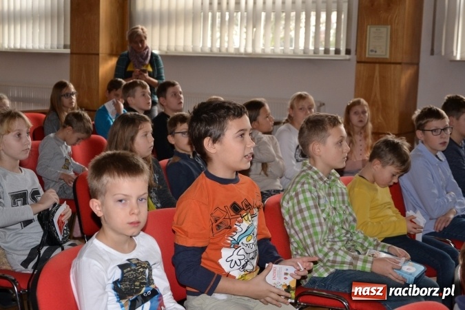 Zdjęcie w galerii na portalu naszraciborz.pl: Zagadki Lego Robotyki, czyli kolejny wykład Uniwersytetu Dziecięcego w Krzyżanowicach  wiadomości z regionu