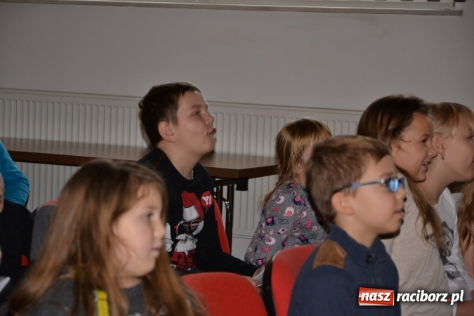 Zdjęcie w galerii na portalu naszraciborz.pl: Zagadki Lego Robotyki, czyli kolejny wykład Uniwersytetu Dziecięcego w Krzyżanowicach  wiadomości z regionu