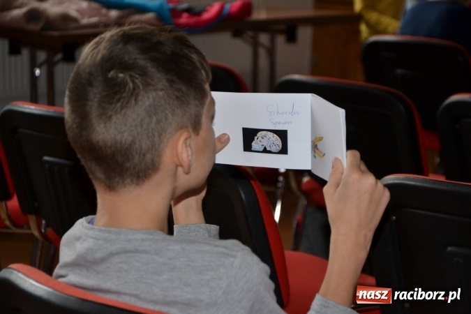 Zdjęcie w galerii na portalu naszraciborz.pl: Zagadki Lego Robotyki, czyli kolejny wykład Uniwersytetu Dziecięcego w Krzyżanowicach  wiadomości z regionu