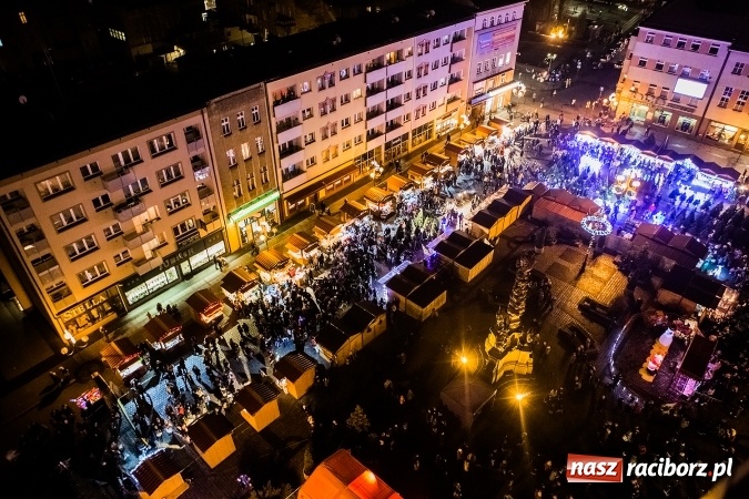 Zdjęcie w galerii na portalu naszraciborz.pl: Wielkie gotowanie, zimowe kino i jarmark bożonarodzeniowy kończą 800-lecie Raciborza. Sprawdź program dorocznej imprezy wiadomości z regionu