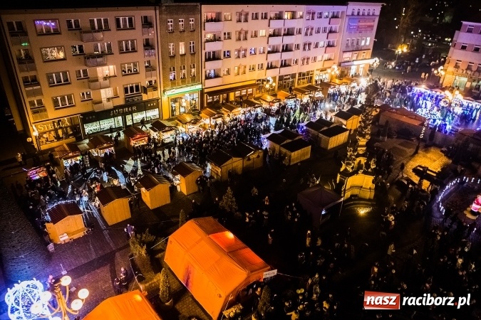 Zdjęcie w galerii na portalu naszraciborz.pl: Wielkie gotowanie, zimowe kino i jarmark bożonarodzeniowy kończą 800-lecie Raciborza. Sprawdź program dorocznej imprezy wiadomości z regionu