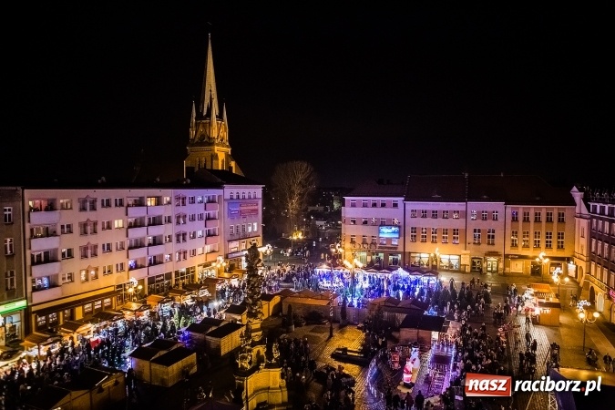 Zdjęcie w galerii na portalu naszraciborz.pl: Wielkie gotowanie, zimowe kino i jarmark bożonarodzeniowy kończą 800-lecie Raciborza. Sprawdź program dorocznej imprezy wiadomości z regionu