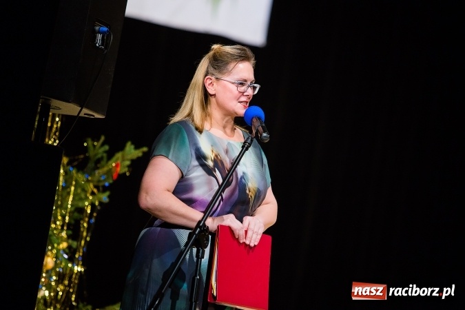 Zdjęcie w galerii na portalu naszraciborz.pl: Zesp&oacute;ł Taneczny Łężczok ma już dwadzieścia lat. Urodziny świętował hucznie podczas gali w Raciborskim Centrum Kultury wiadomości z regionu