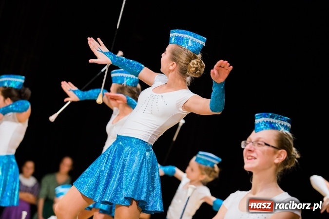 Zdjęcie w galerii na portalu naszraciborz.pl: Zesp&oacute;ł Taneczny Łężczok ma już dwadzieścia lat. Urodziny świętował hucznie podczas gali w Raciborskim Centrum Kultury wiadomości z regionu