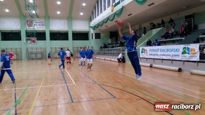 Zdjęcie w galerii na portalu naszraciborz.pl: Koszykówka. Zabrakło łutu szczęścia i 1 punktu  wiadomości z regionu