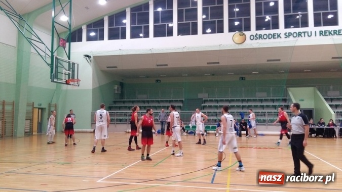 Zdjęcie w galerii na portalu naszraciborz.pl: Koszykówka. Zabrakło łutu szczęścia i 1 punktu  wiadomości z regionu
