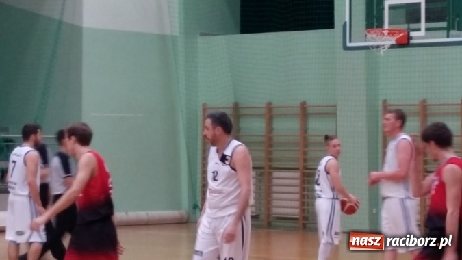 Zdjęcie w galerii na portalu naszraciborz.pl: Koszykówka. Zabrakło łutu szczęścia i 1 punktu  wiadomości z regionu