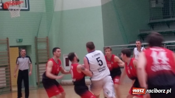 Zdjęcie w galerii na portalu naszraciborz.pl: Koszykówka. Zabrakło łutu szczęścia i 1 punktu  wiadomości z regionu