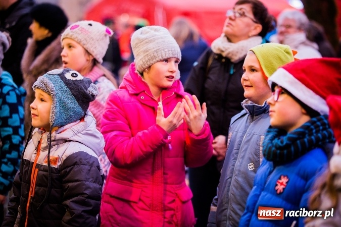 Zdjęcie w galerii na portalu naszraciborz.pl: Z wizytą na raciborskim jarmarku bożonarodzeniowym FOTO wiadomości z regionu