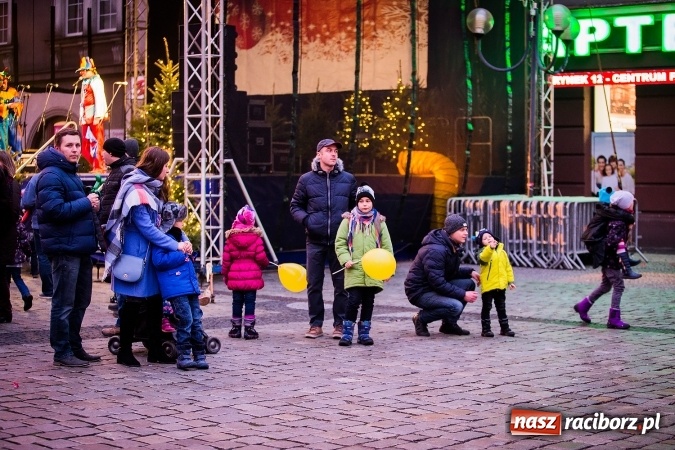 Zdjęcie w galerii na portalu naszraciborz.pl: Z wizytą na raciborskim jarmarku bożonarodzeniowym FOTO wiadomości z regionu