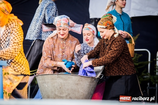 Zdjęcie w galerii na portalu naszraciborz.pl: Z wizytą na raciborskim jarmarku bożonarodzeniowym FOTO wiadomości z regionu