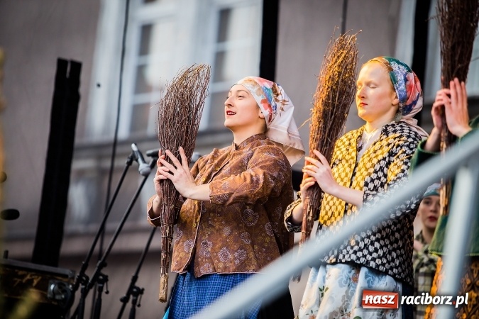 Zdjęcie w galerii na portalu naszraciborz.pl: Z wizytą na raciborskim jarmarku bożonarodzeniowym FOTO wiadomości z regionu