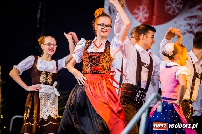 Zdjęcie w galerii na portalu naszraciborz.pl: Z wizytą na raciborskim jarmarku bożonarodzeniowym FOTO wiadomości z regionu