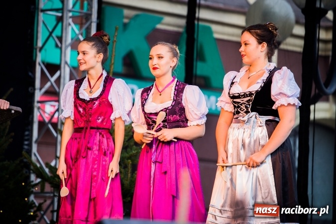 Zdjęcie w galerii na portalu naszraciborz.pl: Z wizytą na raciborskim jarmarku bożonarodzeniowym FOTO wiadomości z regionu