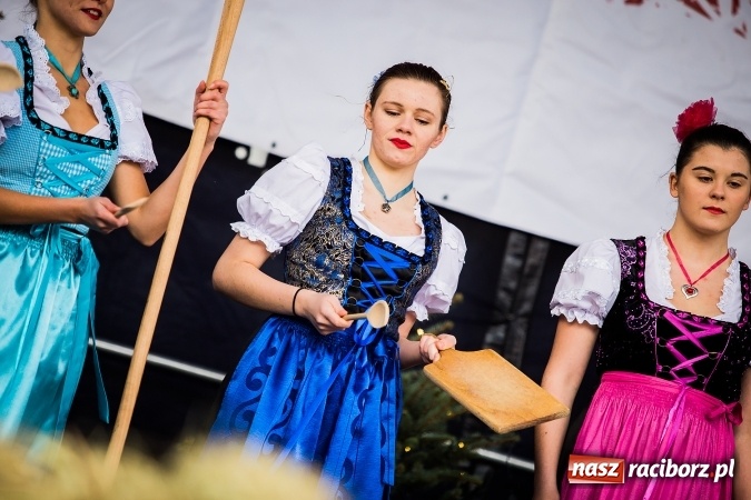 Zdjęcie w galerii na portalu naszraciborz.pl: Z wizytą na raciborskim jarmarku bożonarodzeniowym FOTO wiadomości z regionu