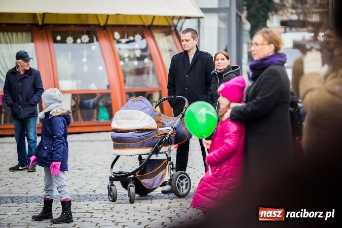 Zdjęcie w galerii na portalu naszraciborz.pl: Z wizytą na raciborskim jarmarku bożonarodzeniowym FOTO wiadomości z regionu
