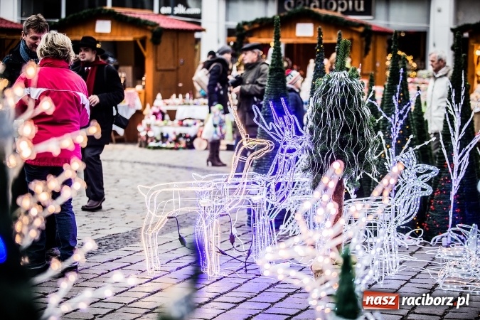 Zdjęcie w galerii na portalu naszraciborz.pl: Z wizytą na raciborskim jarmarku bożonarodzeniowym FOTO wiadomości z regionu